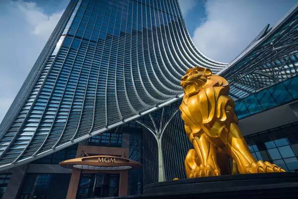 MGM Shanghai West Bund Bringing Art into a New Luxury Stay Experience