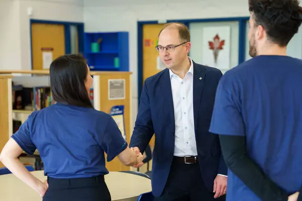Manulife Turns Longevity into Action Through Volunteerism with First‑Ever Global Impact Week