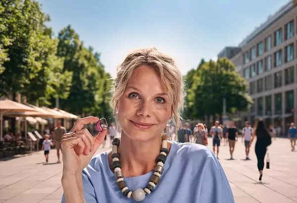 Introducing Oticon Reveal™ - the world's first hearing aid powered by Dual AI