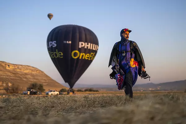 Philips OneBlade and Red Bull take self-expression to new heights in Cappadocia, Turkey