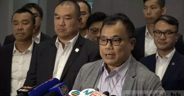 紀律部隊評議會與警察隊員佐級協會促政府今年加薪不少於7%及6.5%。（黃億文攝）