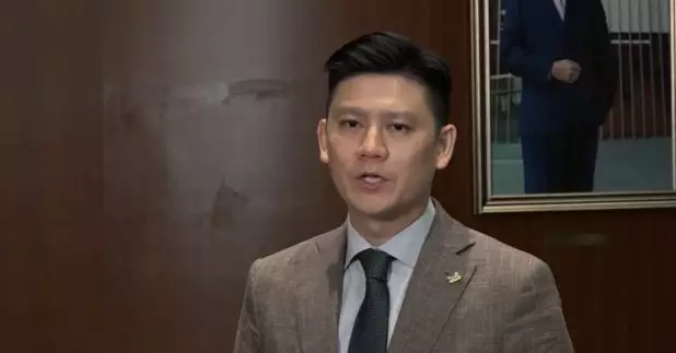 譚文豪說，若只涉及小零件，但令飛機延誤多個小時，顯示是重要部件。（陳頌慈攝）