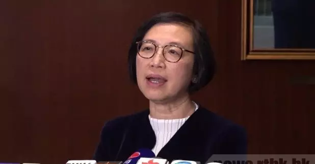 食物及衞生局局長陳肇始表示，目前武漢不明病毒性肺炎個案，仍然主要來自武漢。