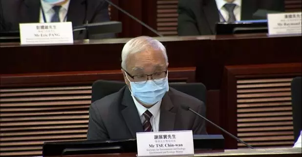 謝展寰表示，政府會與港燈商討，未來或可能於批出賞金時設置關卡。