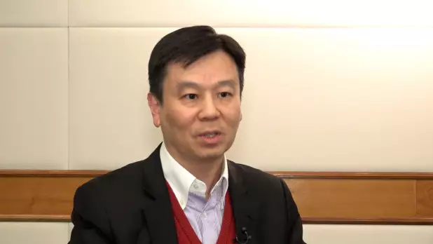 馮浩賢透露最快第一季推出俗稱「飛棚」的懸空式棚架工作修訂指引。(孔令輝攝)