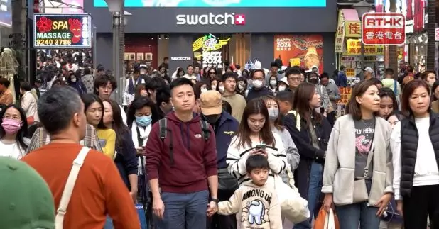 新一份財政預算案本月26日發表，香港稅務學會提出多項建議，包括將薪俸稅最高邊際稅率由17%降至16%，以協助中層人士，並針對超高收入人士將標準稅率由16%升至17%。