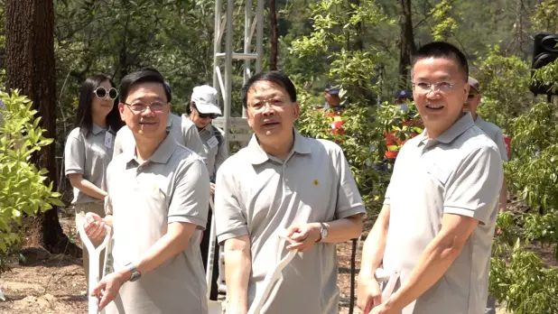 李家超特別感謝參與活動的解放軍駐港部隊。(梁禎祥攝)