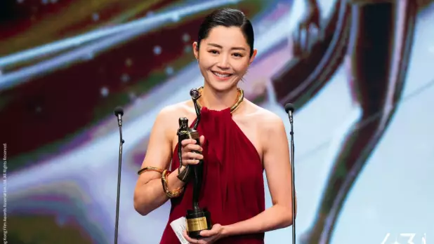 衛詩雅憑電影《破。地獄》奪得最佳女主角。(香港電影金像獎社交網站)