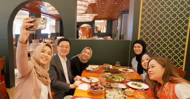 行政長官李家超，今日率領包括香港和內地企業的代表團，啟程前往卡塔爾和科威特訪問。