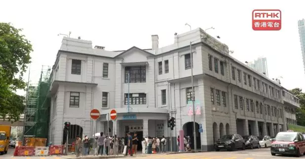 發展旅遊熱點工作組,公布首階段旅遊熱點落實項目,合共有9個,包括開放舊油麻地警署、香港工業品牌旅遊、「四山」旅遊、舊城中環深度遊、維園市集等。