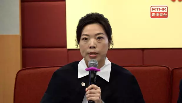 郭慧茵表示,急性中風通報系統,有助縮減醫院內各部門的聯絡時間,提高團隊協作效率。(麥偉康攝)