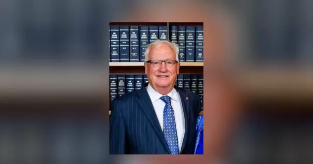 立法會通過決議案，同意委任退休新西蘭最高法院常任法官楊偉廉，為終審法院的其他普通法適用地區非常任法官，任期3年。（新西蘭最高法院網頁圖片）