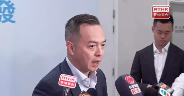 周一鳴表示，感謝屯門醫院醫護人員，很有心進行救治，受傷警員手術成功。（游樹榮攝）