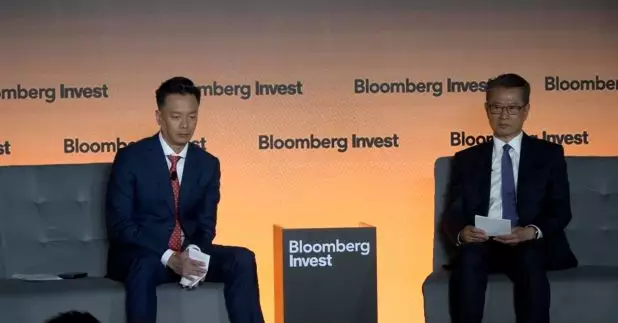 財政司司長陳茂波出席彭博在港舉行的投資峰會。