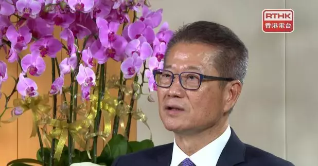 陳茂波表示，香港憑藉「一國兩制」獨特優勢擁有自由港地位，資金可自由進出。（葉燿坤攝）