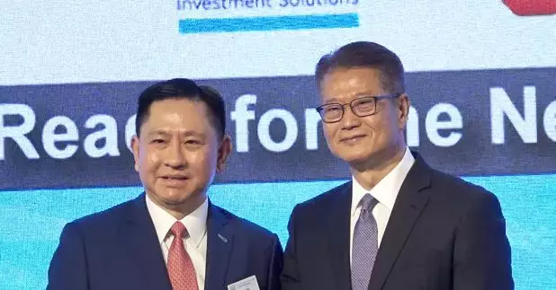 財政司司長陳茂波在香港投資基金公會年會致辭,他說在地緣政治下,全球南方加速崛起,香港享有一國兩制等優勢維持核心競爭力,動盪時期鞏固成為全球投資者的安全港。