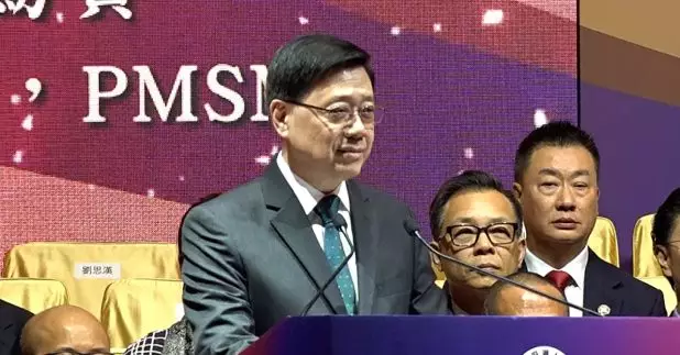 李家超稱，香港把握獨特優勢與內企走向國際並為國家吸引海外投資。（郭志強攝）