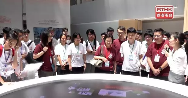 由香港電台主辦的暑期活動「太陽計劃」，廣播處長關婉儀繼續率領杭州交流團第二日行程。