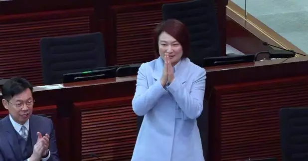 李慧琼獲得47票，當選立法會主席。