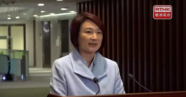 李慧琼說，香港是一座有溫度的城市，這份溫度來自每一位願意為他人多走一步的市民。（港台圖片）