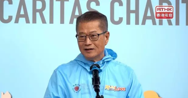 陳茂波稱跑步要有信心和決心，為目標堅持到底。（梁禎祥攝）