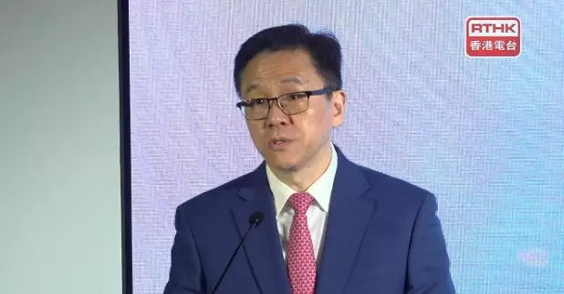 創新科技及工業局局長孫東出席在「AI with HKPC」智慧AI方案展開幕禮致辭表示，特區政府一直循科研、算力、數據、人才以及資金等方面全方位推動AI發展，穩步推進多項政策措施。（郭志強攝）