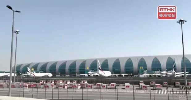 中東局勢緊張，在迪拜工作的港人麥小姐表示，剛過去的周末目擊最多導彈。