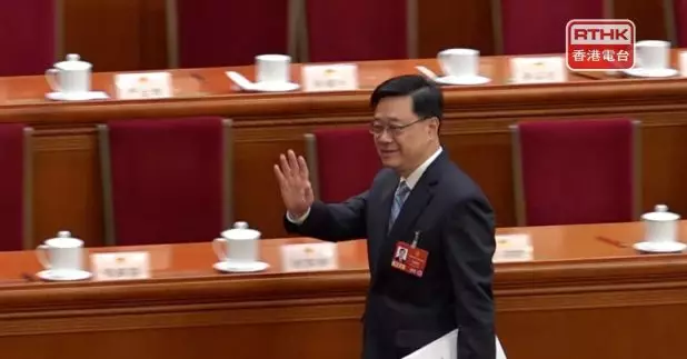 行政長官李家超列席人大會議開幕會，他說會領導特區政府，構建系統性的政策框架，對接國家「十五五」規劃，對重點發展領域作出更全面、更精準、更細緻的戰略部署，並制定具宏觀性、戰略性，和前瞻性的首份「香港五年規劃」。