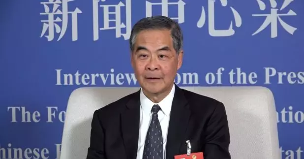 全國政協副主席梁振英表示，香港亦應提升自身速度，以免錯失機遇。