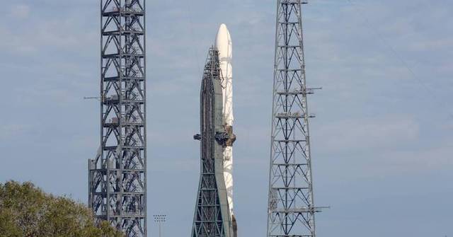 Jeff Bezos’ New Glenn rocket reaches orbit on first test flight