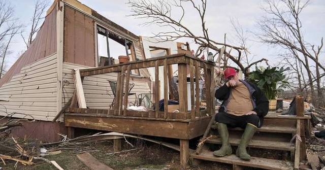 AP PHOTOS: Wildfires and dust storms wreak havoc across multiple US states
