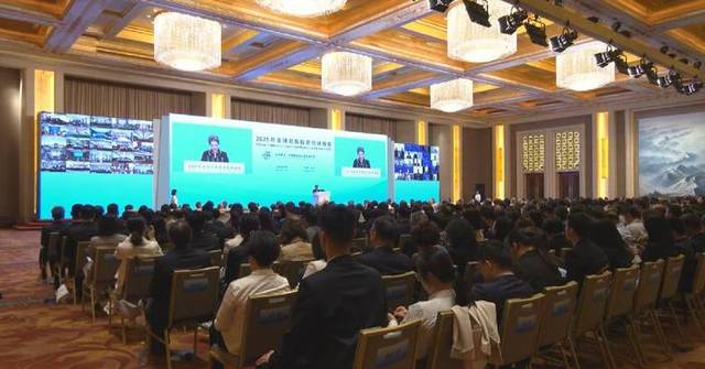 Global businesses call for more cooperation in digital era for common development
