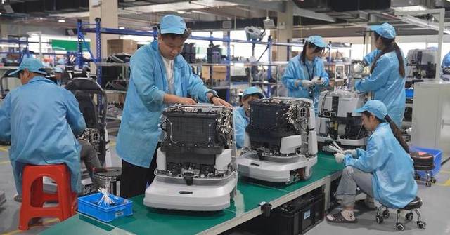 อุตสาหกรรมหุ่นยนต์บริการเชิงพาณิชย์ของจีนเติบโตอย่างรวดเร็ว นำตลาดโลก