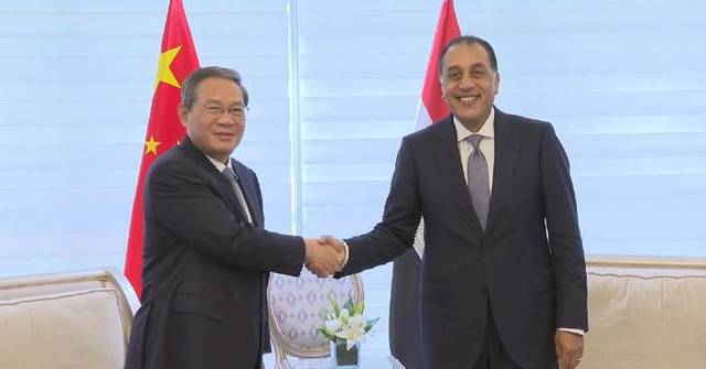 China ready to optimize trade, expand cooperation with Egypt: premier