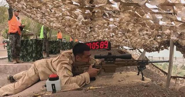 Int'l snipers compete for top prize in competition in Xinjiang