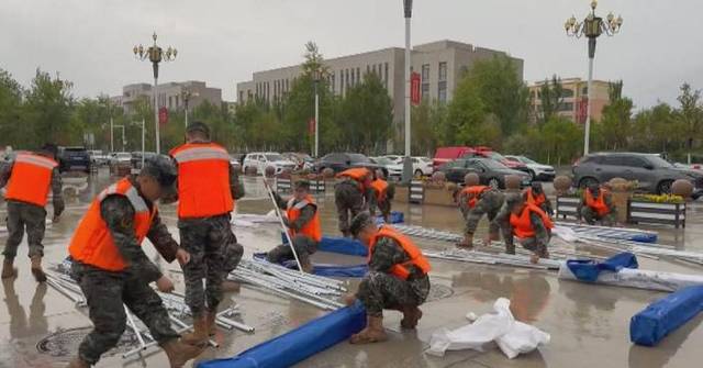 Armed police join rescue operation following 6.3-magnitude earthquake in Qinghai