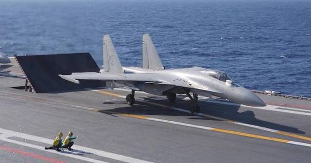 China's Liaoning aircraft carrier formation completes far-sea training