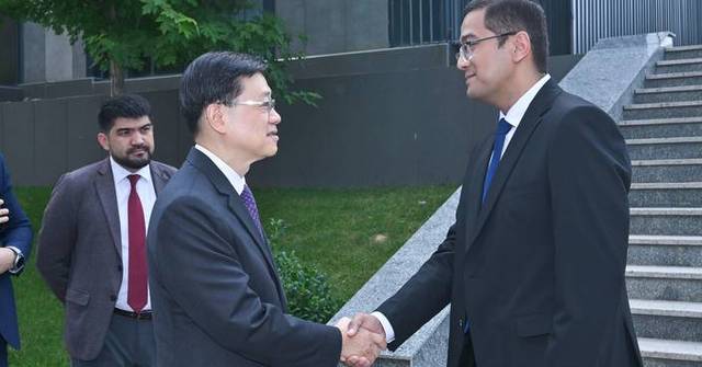 John Lee Leads Hong Kong Delegation to Strengthen Ties with Uzbekistan in Innovation and Culture