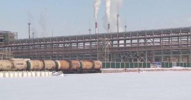 First Russian diesel tanker heads for U.S. under agreements: Kremlin