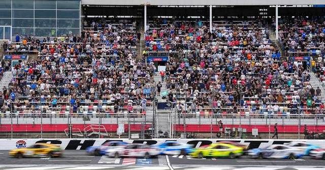 Chase Briscoe holds off teammate Christopher Bell in Charlotte to win ...