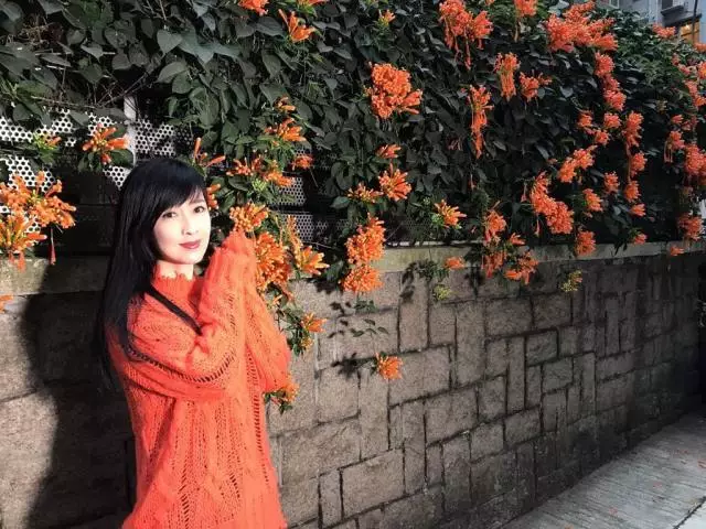 周慧敏祝福粉絲平安健康。