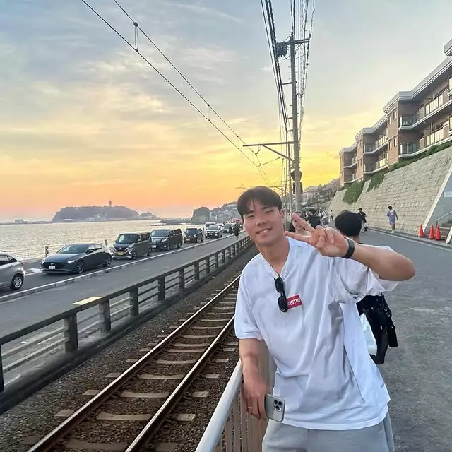 對象是足球員宋範根(宋範根IG圖片)