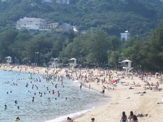 深水灣泳灘。康文署圖片