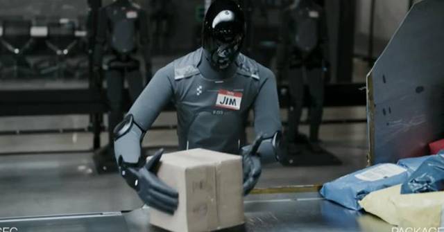 人機大戰!Figure AI機械人8小時處理1.2萬包裹 人類員工險勝0.7%