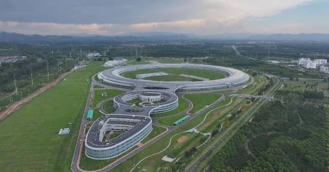 中國加快建設重大科學設施 宇宙探索屢獲突破 人工智能助力天文發現