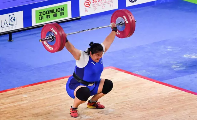 The 2020 National Women's Weightlifting Championships and Tokyo Olympics simulation games recently ended in Shaoyang, central China's Hunan province.