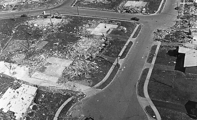 AP Was There: A 1974 tornado in Xenia, Ohio, kills 32 and levels half ...