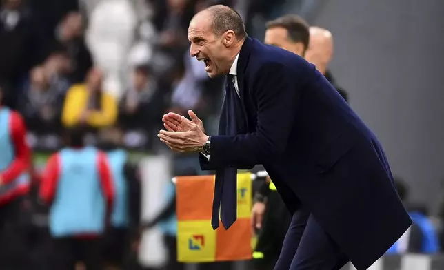 Juventus' coach Massimiliano Allegri encourages his players during a Serie A soccer match between Juventus and Milan at the Allianz Stadium in Turin, Italy, Saturday, April 27, 2024. (Marco Alpozzi/LaPresse via AP)