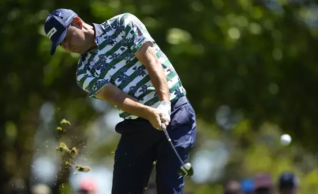 Gary Woodland hits his tee shot on the fourth hole during second round at the Masters golf tournament at Augusta National Golf Club Friday, April 12, 2024, in Augusta, Ga. (AP Photo/Matt Slocum)