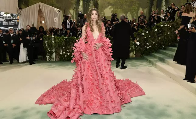 Jessica Biel attends The Metropolitan Museum of Art's Costume Institute benefit gala celebrating the opening of the "Sleeping Beauties: Reawakening Fashion" exhibition on Monday, May 6, 2024, in New York. (Photo by Evan Agostini/Invision/AP)